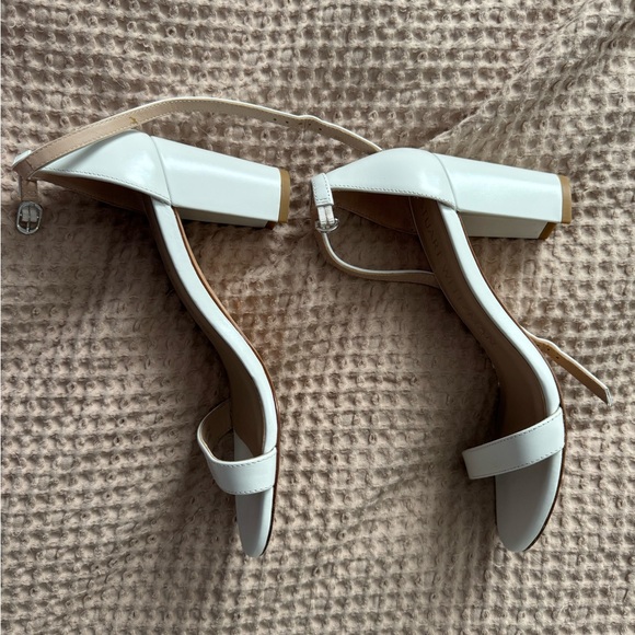 Stuart Weitzman nearly nude White Heels - Picture 5 of 7